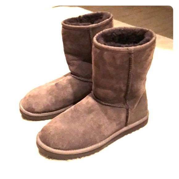 Ugg boots - Picture 1 of 2